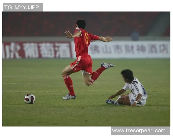 每个时代的足球明星如何塑造了足球的历史与文化传承 每个时代的足球明星如何塑造了足球的历史与文化传承