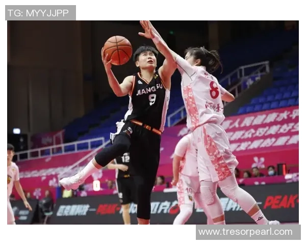 杭州乒乓球队以72分稳居精英赛积分榜首位展现强大实力 杭州乒乓球队以72分稳居精英赛积分榜首位展现强大实力